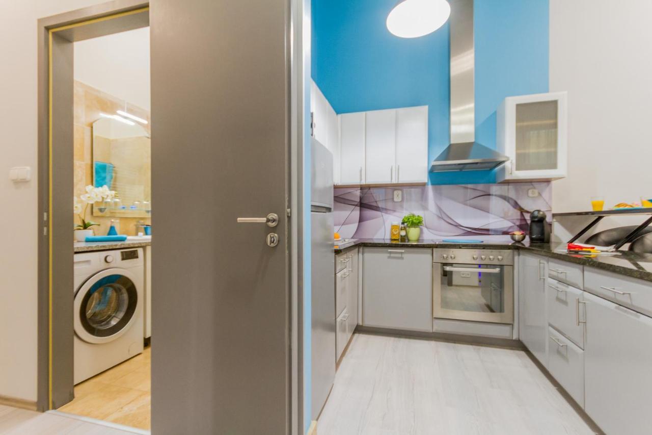 Blue Magic Apartment บูดาเปสต์ ภายนอก รูปภาพ